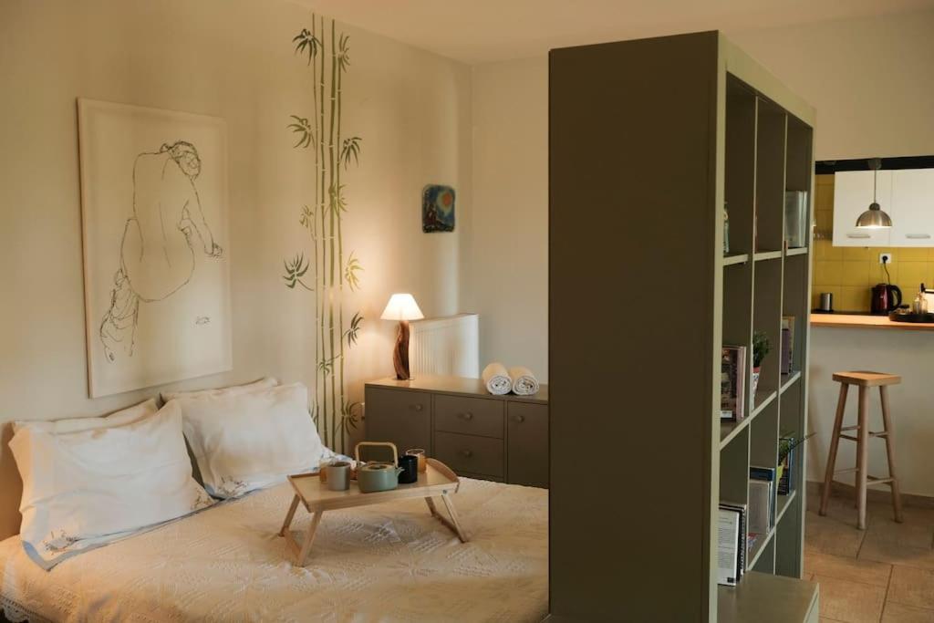 Apartment With Garden In Thessaloniki. Eksteriør billede